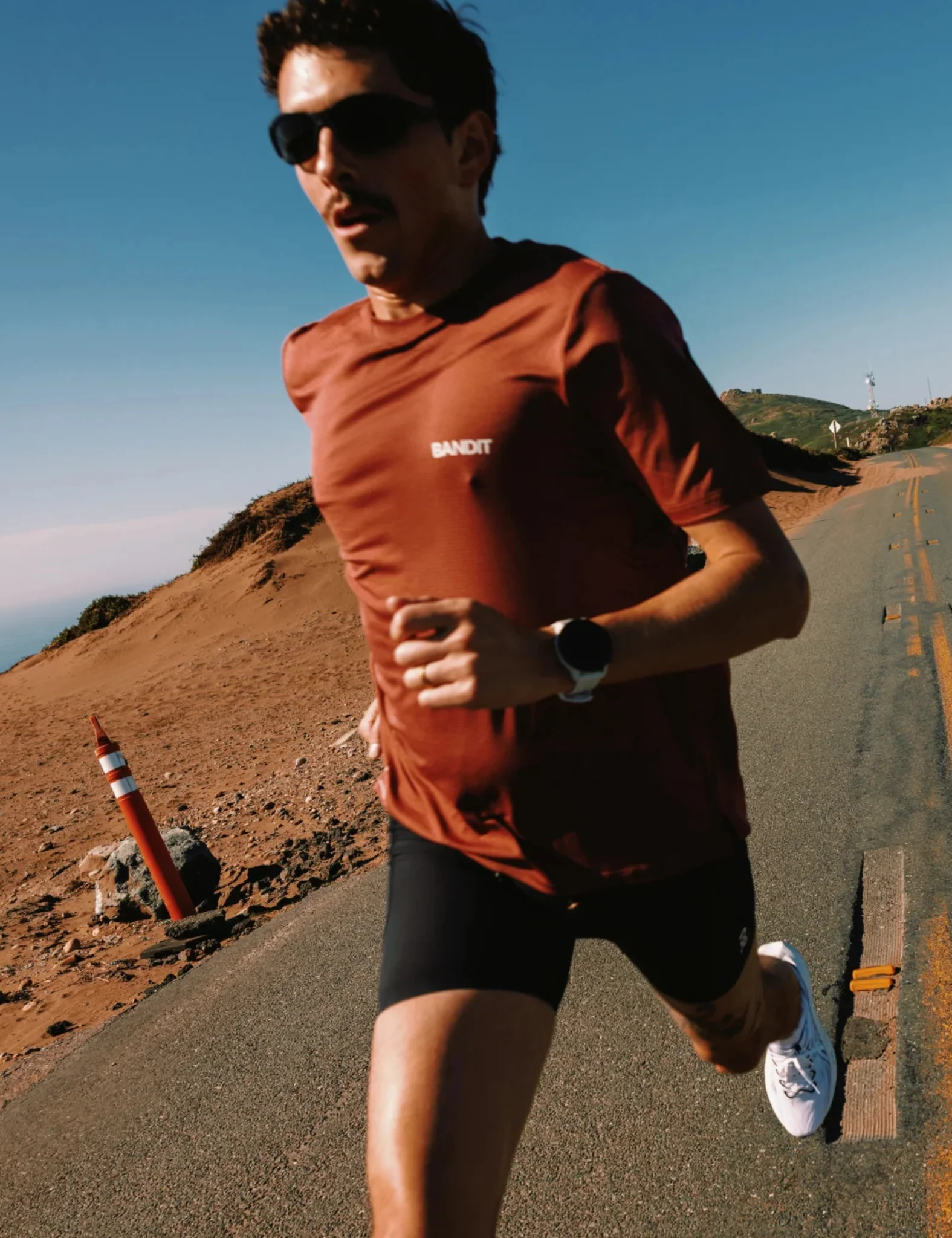 Bandit Men's Micromesh Run T-Shirt - Mahogany Brown - Image 2