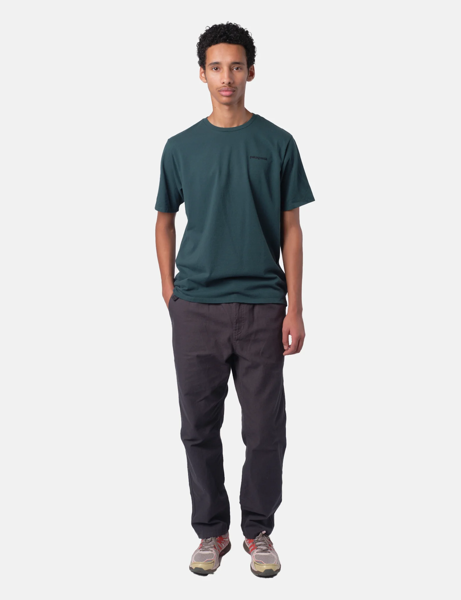 Patagonia P-6 Logo Responsibili-Tee T-Shirt - Cascade Green - Image 3