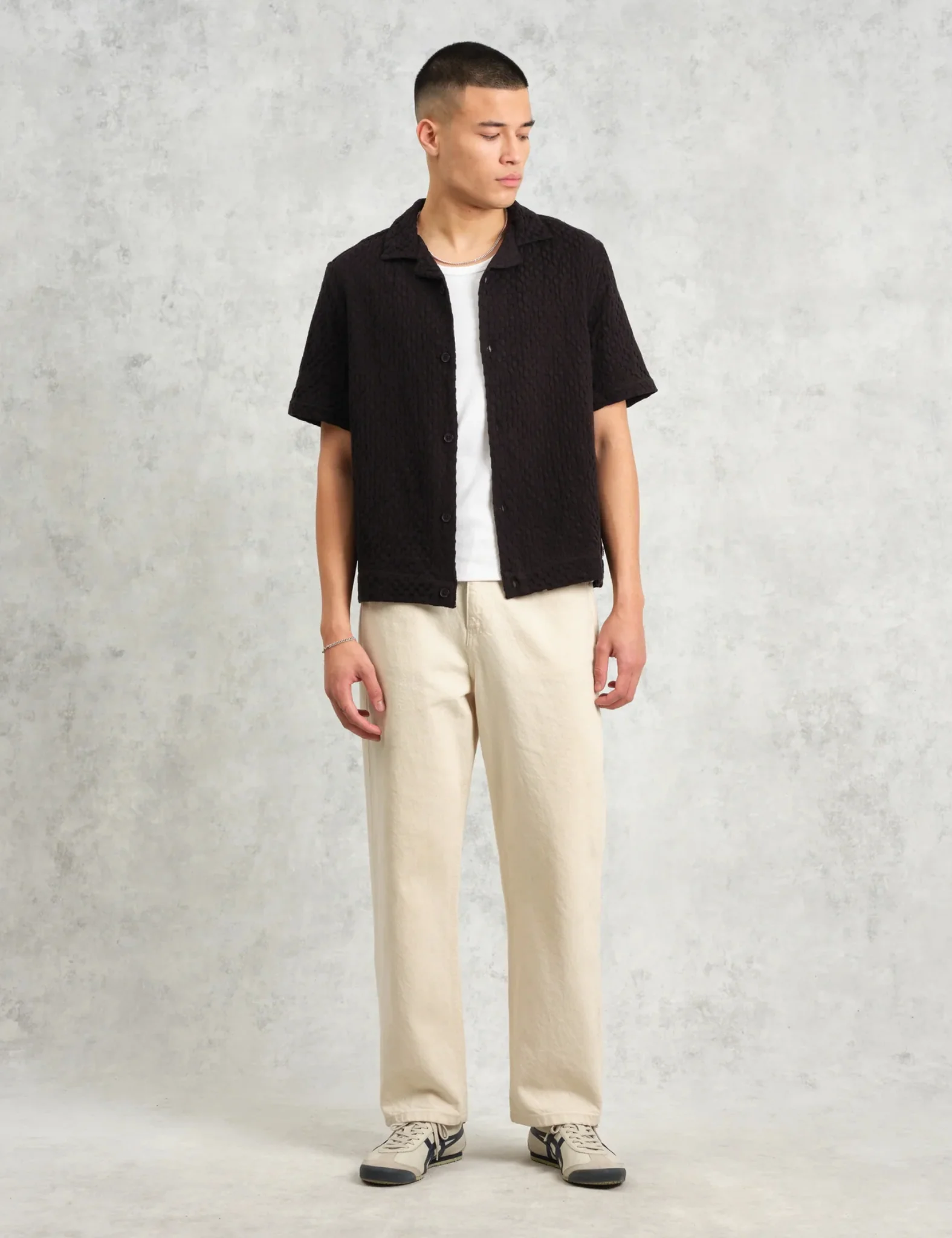 Wax London Lido Short Sleeve Shirt (Box Dobby) - Black - Image 2
